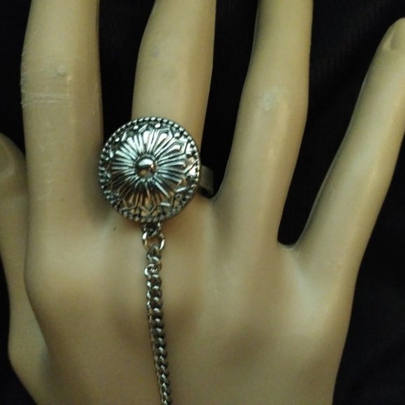 Rare Finger Ring Hand Harness Chain Bracelet